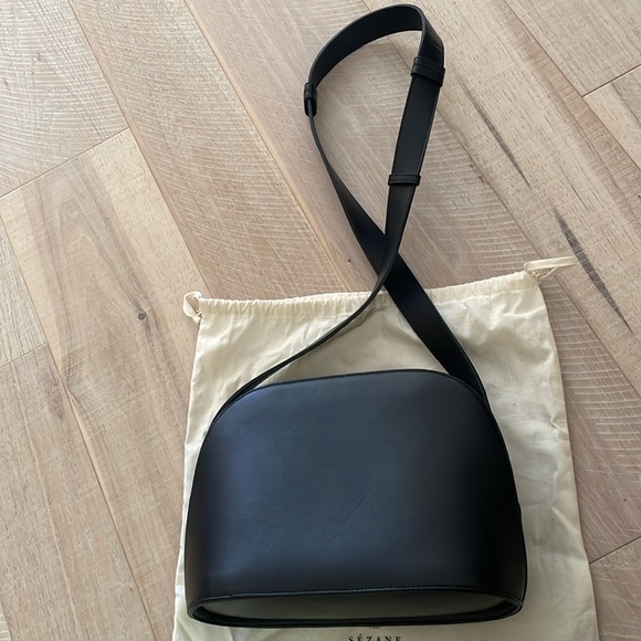 Sezane Grande Victor 2 Handles Purse. Black - Picture 11 of 16